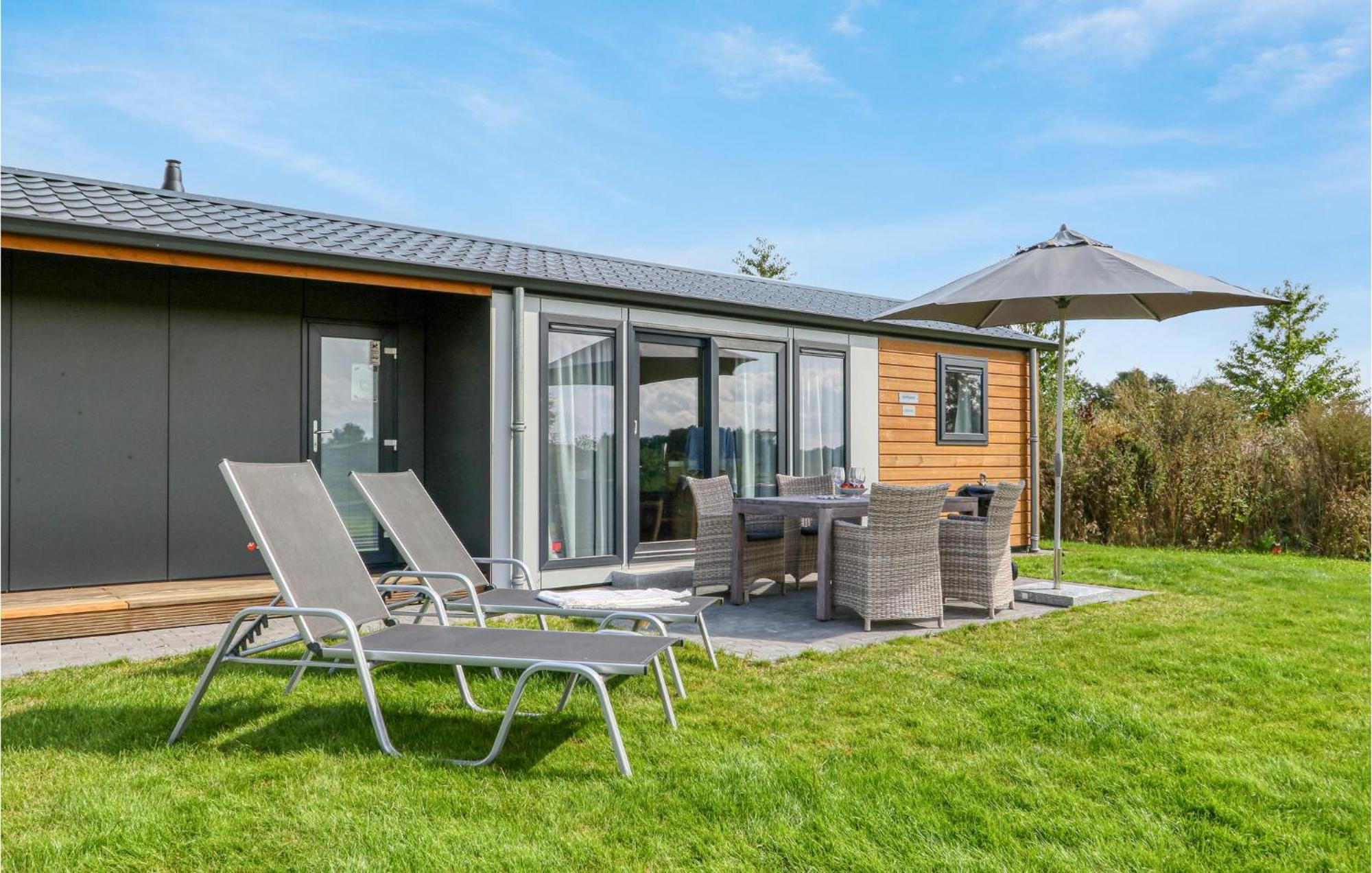 Lovely Home In Suesel With House A Panoramic View Susel Exterior photo